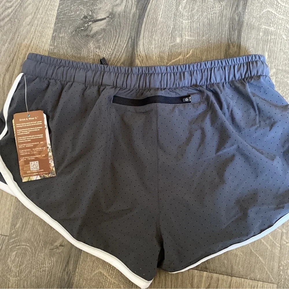 NWT Rabbit Repeats 4" Short Blackened Pearl Size Medium - Picture 6 of 8